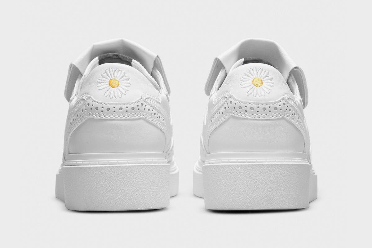 d dragon nike
